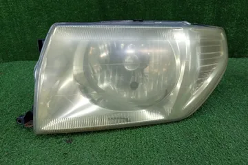 ФАРА НА MITSUBISHI PAJERO IO H76W
