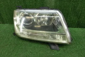 ФАРА НА SUZUKI ESCUDO TDA4W