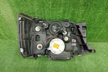 ФАРА НА NISSAN ELGRAND ALWE50