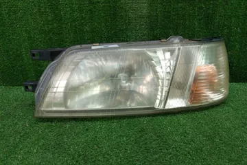 ФАРА НА NISSAN BLUEBIRD EU14