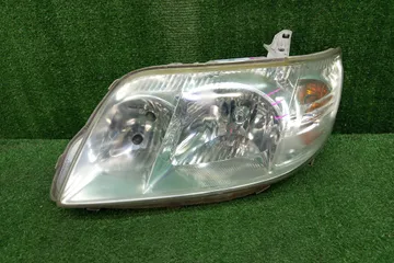 ФАРА НА TOYOTA COROLLA NZE121