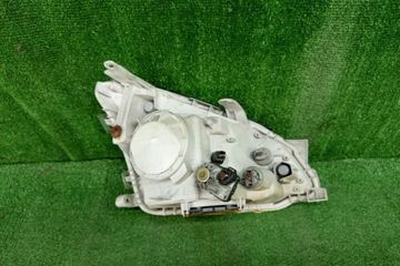 ФАРА НА TOYOTA PREMIO ZZT240