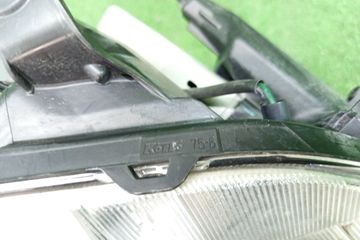 ФАРА НА TOYOTA SAI AZK10