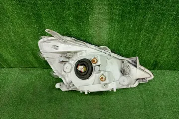 ФАРА НА TOYOTA ALLION NZT240