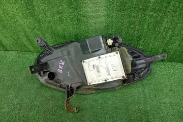 ФАРА НА NISSAN MARCH K12