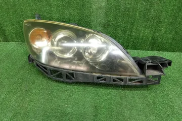 ФАРА НА MAZDA AXELA BK5P