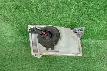 ФАРА НА MAZDA DEMIO DW3W