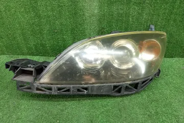 ФАРА НА MAZDA AXELA BK5P
