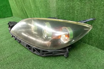 ФАРА НА MAZDA AXELA BK5P