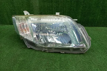 ФАРА НА TOYOTA COROLLA  AXIO NZE141