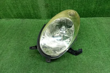 ФАРА НА NISSAN MARCH K12