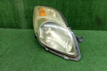 ФАРА НА TOYOTA VITZ NCP91