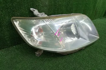 ФАРА НА TOYOTA COROLLA NZE121