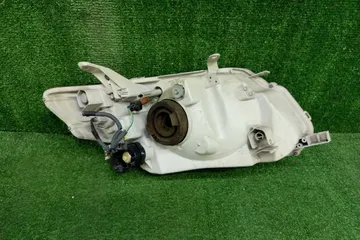 ФАРА НА TOYOTA COROLLA FIELDER NZE141G