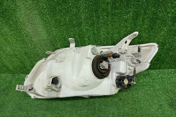 ФАРА НА TOYOTA COROLLA  AXIO NZE141