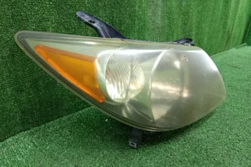 ФАРА НА TOYOTA VOLTZ ZZE136