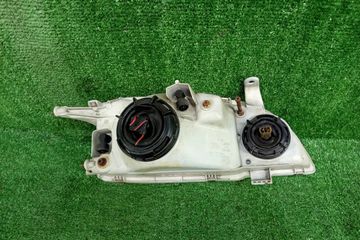 ФАРА НА TOYOTA CORONA EXIV ST202