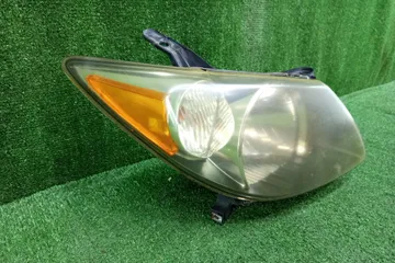 ФАРА НА TOYOTA VOLTZ ZZE136