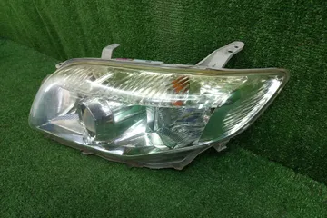 ФАРА НА TOYOTA COROLLA  AXIO NZE141