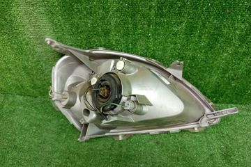 ФАРА НА TOYOTA VITZ NCP10