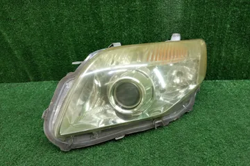 ФАРА НА TOYOTA COROLLA  AXIO NZE141