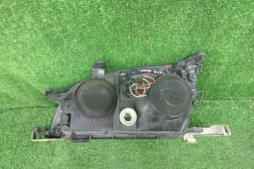 ФАРА НА TOYOTA CALDINA ST210G