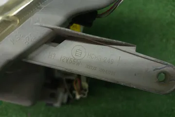 ФАРА НА TOYOTA PASSO KGC10