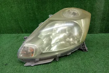 ФАРА НА TOYOTA PASSO KGC10