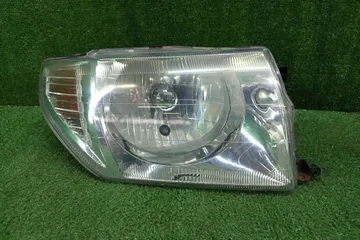 ФАРА НА MITSUBISHI PAJERO IO H76W