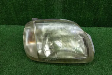 ФАРА НА NISSAN MARCH K11