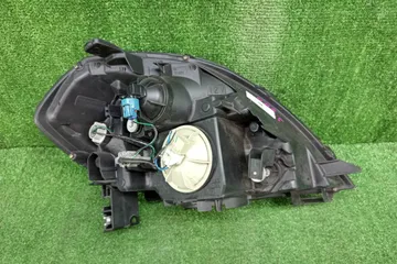 ФАРА НА NISSAN TEANA J31