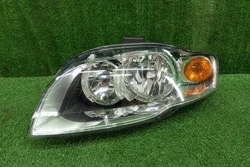 ФАРА НА AUDI A4 8E5