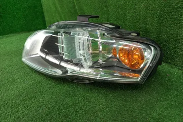 ФАРА НА AUDI A4 8E5