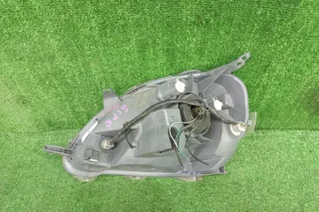ФАРА НА TOYOTA VITZ NCP10