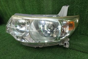 ФАРА НА DAIHATSU TANTO L375S