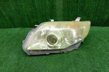 ФАРА НА TOYOTA COROLLA  AXIO NZE141