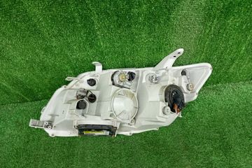 ФАРА НА TOYOTA COROLLA  AXIO NZE141