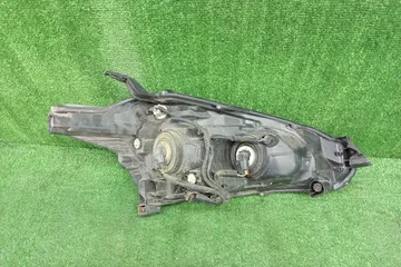 ФАРА НА TOYOTA SIENTA NSP170G
