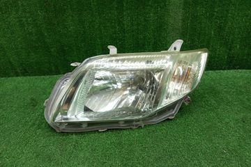ФАРА НА TOYOTA COROLLA  AXIO NZE141