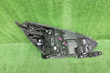 ФАРА НА HONDA FIT GR4
