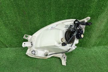 ФАРА НА TOYOTA PASSO KGC30
