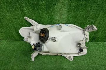 ФАРА НА TOYOTA PROBOX NCP160V
