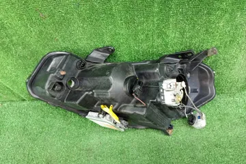 ФАРА НА SUZUKI SX4 YA11S