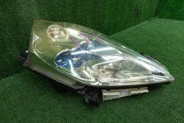 ФАРА НА NISSAN LEAF ZE0