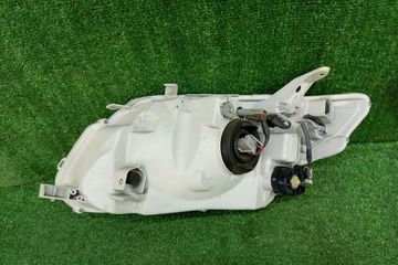 ФАРА НА TOYOTA COROLLA  AXIO NZE141