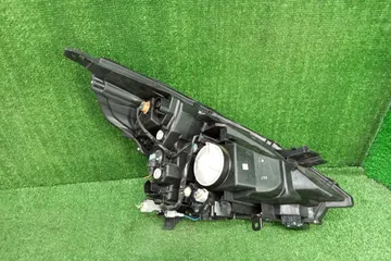 ФАРА НА NISSAN TEANA J32