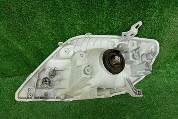 ФАРА НА TOYOTA COROLLA NZE121