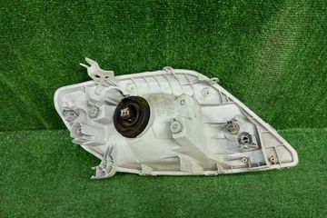 ФАРА НА TOYOTA COROLLA NZE121