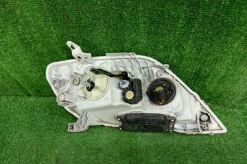ФАРА НА TOYOTA COROLLA NZE121