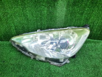 ФАРА НА TOYOTA AQUA NHP10